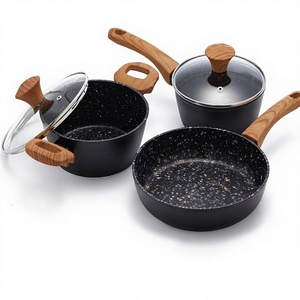Ollas y Sartenes Modernas con Tapas de Vidrio, Asas de Madera Suaves al Tacto, Juego de Utensilios de Cocina Antiadherentes de Cerámica de 5 Piezas - Product Image 1