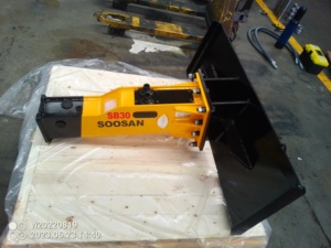 Martillo Hidráulico Tipo Caja SOOSAN SB 30 con Cincel de 53 mm de Diámetro, Componentes Principales del Motor para Excavadoras de 2.5-4.5 Toneladas - Product Image 4