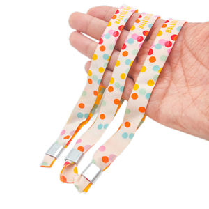 Özelleştirilmiş etkinlikler için <span class=keywords><strong>Logo</strong></span> olmadan renk bez olay bilekliği - Product Image 4