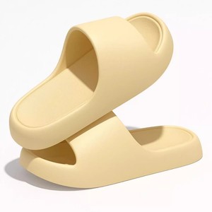 Chaussons de bain antidérapants et sans odeur désagréable - idéaux pour la salle de bain et le séchage rapide. - Product Image 1