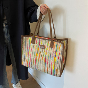 Sac fourre-tout tendance grande capacité pour femmes, nouveau sac à main contrasté toutes saisons, sac à bandoulière avec fermeture éclair Tanjing - Product Image 3