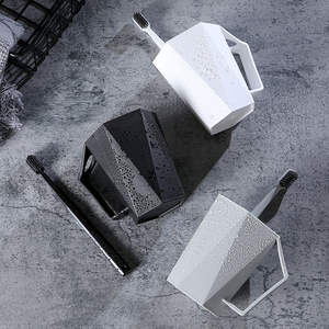 Tasse de lavage en forme de diamant à la maison avec gobelet à brosse à poignée, gobelet de rince-bouche en plastique simple, pot dentaire - Product Image 3