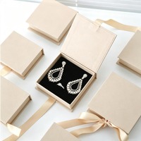 Boîte en carton personnalisée en forme de livre, marron, beige, blanc crème, pour boucles d'oreilles pendantes, bagues, colliers et clous d'oreilles