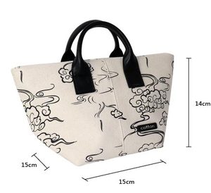 กระเป๋าผ้าแคนวาสลายเมฆ หูหิ้วสีดำ เปิดด้านบน ใช้ได้ทุกวัน - Product Image 2