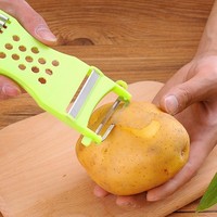 Dubbelzijdig Roestvrijstalen Rasp Multifunctionele Plastic Draaslade Fruitgroente Dunschiller Gereedschap Voor Meloen Groenten Fruit