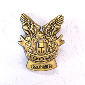 Personnalisé 3D badge die frappé or antique broche épinglette souvenir aucun MOQ de haute qualité - Product Image 6