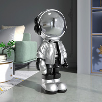 Kreative Astronauten-Wohnzimmer-Dekoration, Große Boden-Stehlampe für Sofa oder TV-Schrank, Leichte Luxus-Heimdekoration als Astronautenfigur