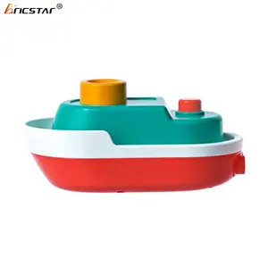 Bricstar best selling electric water spray baby bathtub toy waterproof electronic mini boat water spray bath toy for kids