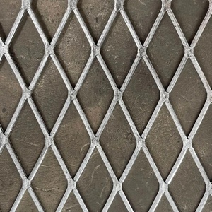 Grillage métallique perforé économique avec dimensions personnalisées et revêtement en zinc pour clôture de jardin et de cour arrière - Product Image 1
