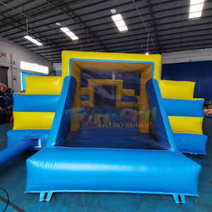 Terrain de football gonflable géant en PVC de qualité commerciale pour fêtes en plein air - Product Image 3