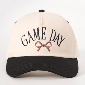 Casquette de baseball vintage bicolore brodée personnalisable avec logo pour le jour du match, style trucker, pour femme, pour l'esprit scolaire et les mamans sportives - Product Image 4