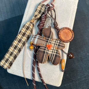 Breloques de téléphone portable personnalisées de luxe pour femmes, décoration de sac d'été, porte-clés de voiture pour filles, grands porte-clés papillon - Product Image 3