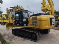 Excavatrice lourde CAT 330D de 33 tonnes avec godet de 1,65 m³ de capacité, excavatrice sur chenilles d'occasion