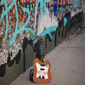 斬新なギター型PUレザーハンドバッグ、カスタム形状、トレンディな個性、シンプルな女性用バッグ - Product Image 3