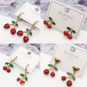 <span class=keywords><strong>Orecchini</strong></span> XUPING Gioielli all'Ingrosso in Acciaio Inox Placcato Oro per Bambina con Ciliegia, Fragola, <span class=keywords><strong>Coccinella</strong></span> e Cuore Rosa - Product Image 2