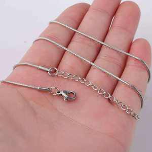 <span class=keywords><strong>Collana</strong></span> a maglie geometriche con catena a serpente in acciaio inossidabile placcata <span class=keywords><strong>oro</strong></span> 18K per <span class=keywords><strong>collana</strong></span> a serpente rotonda <span class=keywords><strong>sottile</strong></span> Unisex - Product Image 2