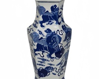Vase de table hexagonal Art Déco en porcelaine bleue et blanche, motif Danse du Lion peint à la main, céramique chinoise exquise et durable pour la maison