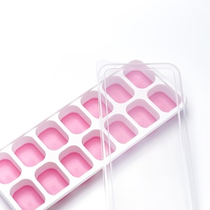 <span class=keywords><strong>Bac</strong></span> à glaçons Jin Li LW-<span class=keywords><strong>60</strong></span>, en <span class=keywords><strong>plastique</strong></span> flexible, facile à démouler, 14 cavités, <span class=keywords><strong>avec</strong></span> <span class=keywords><strong>couvercle</strong></span> amovible anti-déversement, capacité de 0,1 à 10 <span class=keywords><strong>L</strong></span> - Product Image 3