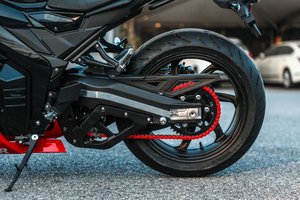 Motocicleta Eléctrica Jose de Alta Gama con Nuevo Diseño de Motor Central de 15KW con Sistema de Refrigeración por Agua, 96v132ah, Alta Velocidad - Product Image 2