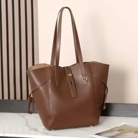 Sac fourre-tout en cuir véritable de luxe léger et de haute qualité avec un design tendance, sac à bandoulière, sac décontracté grande capacité pour femme