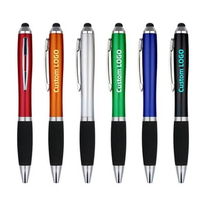 Bolígrafo promocional con logotipo personalizado al por mayor, bolígrafo de plástico negro para escribir, tinta para oficina - Product Image 1