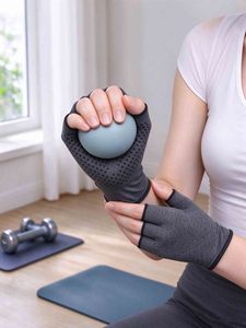 Unisex Half Finger <b>Arthritis</b> Compression Gloves Non Slip Silicone Dotted Palm <b>Hand</b> <b>Support</b> <b>for</b> Fitness Working Daily Activities - Product Image 1