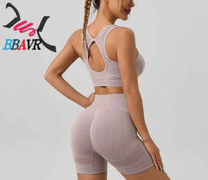 Conjunto Deportivo de Dos Piezas para Mujer, Top Corto sin Costuras y Pantalones Cortos para Yoga, Verano - Product Image 2