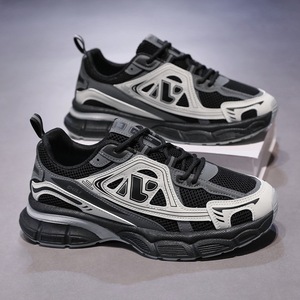 Nouvelles baskets tendance pour hommes, style estival, respirantes, en maille, à semelle épaisse en EVA, couleur unie, à lacets, pour la marche - Product Image 2