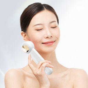 RF-Schönheits-LED Vibrierendes Anti-Aging Gesichtsmassagegerät Hautstraffung Gesichtsfalten USB EMS Ionen V-Form Gerät Eiskühlung Kompresse - Product Image 4