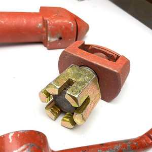 Bloccaggio a torsione semi-automatico in acciaio fuso per container con compatibilità THT/CIMC per il fissaggio di rimorchi auto e telai container - Product Image 2