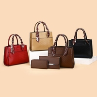 Nouveau design 2026 – Sac à main pour femme en PU de haute qualité, grande capacité, avec décoration foulard en soie et motif losanges inversés