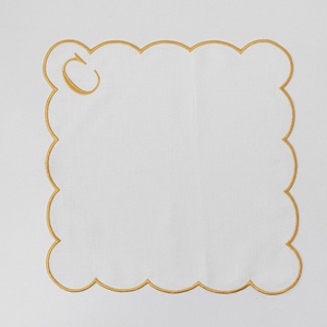 Nappe de table brodée en lin pur, sets de table festonnés avec double bordure blanche pour la décoration de table, dessous de verre et sets de table pour mariage - Product Image 4