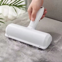 Rouleau anti-poils réutilisable pour animaux domestiques, éliminateur de poils de chat et de chien pour tapis et vêtements, outil portable multi-surfaces pour l'élimination des poils
