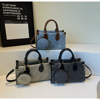 Sacs à main Messenger à bandoulière avec fermeture éclair Printemps/Été Polyester Petits sacs à main Designer Sac à bandoulière Marque célèbre Sacs fourre-tout de luxe