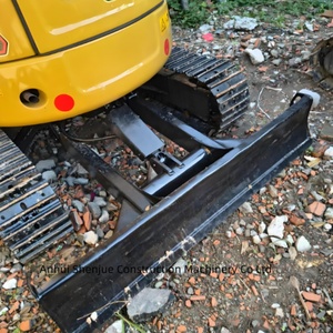 Mini-excavatrice d'occasion CAT 303.5E, CAT302, CAT302.5, CAT303, hydraulique sur chenilles, 3 tonnes, moteur PLC, matériel d'occasion - Product Image 6