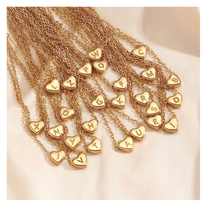 Collana Minimalista da Donna con Iniziale a Cuore, Gioiello in Acciaio Inossidabile Placcato Oro 18k, Ciondolo a Forma di Cuore con Lettera - Product Image 1