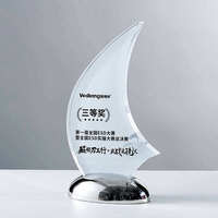 Vente en gros trophée en verre cristal optique en forme de bateau yacht avec MH-J0638 à base métallique