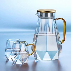 <span class=keywords><strong>Carafe</strong></span> à eau en verre borosilicate de 1,5 L (50 oz) avec couvercle filtrant en acier inoxydable et ensemble de 4 tasses, résistante à la chaleur, pour jus et eau - Product Image 2