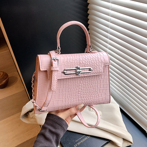 Elegante Borsa Tote da Donna in Vera Pelle Lucida di Lusso con Chiusura a Cerniera, Stile Classico, Grande Capacità - Product Image 5