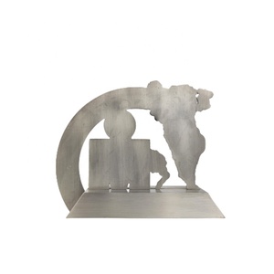 <strong>2026</strong> <strong>New</strong> <strong>Product</strong> Customized Triathlon Trophy 3D Metal Design Football Basketball Champions League Trophy - Product Image 3