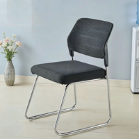 Chaise de bureau confortable de haute qualité pour une utilisation prolongée, en tissu, simple, avec dossier en maille, idéale pour les salles de réunion.