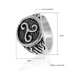 Anello da Uomo Stile Biker in Acciaio Inossidabile con Motivo a Vortice Irlandese - Product Image 2