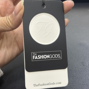 <span class=keywords><strong>Étiquettes</strong></span> suspendues personnalisées de haute qualité pour vêtements, <span class=keywords><strong>étiquettes</strong></span> de vêtements en papier de luxe avec logo de marque pour l'étiquetage des <span class=keywords><strong>prix</strong></span> - Product Image 5