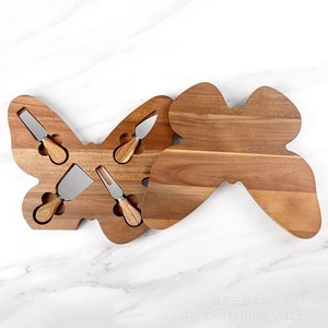 Tabla de Quesos de Madera Maciza con Forma de Mariposa, Tabla de Cortar Multifuncional de Madera de Acacia con Juego de Cuchillos para Queso - Product Image 4