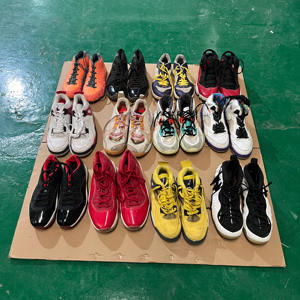 Chaussures de basketball montantes d'occasion de marque pour hommes, respirantes, à lacets, avec tige synthétique, qualité A, toutes saisons, vente en gros par balles - Product Image 6