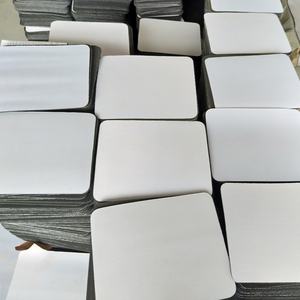 แผ่นรองแก้วแบบซับลิเมชั่น ODM รูปทรงไม่ปกติ ฐานยางกันน้ำ สำหรับพิมพ์ลายด้วยเครื่องรีดร้อน - Product Image 5