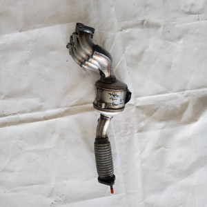 Convertidor Catalítico Euro II Marca YueYang de Acero Inoxidable para Fiesta 2011-2016 L4 1.6L E8Z-5G232-A - Product Image 4