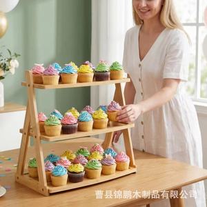 Estante de madera de tres niveles para exhibir postres y frutas en la cocina - Product Image 2