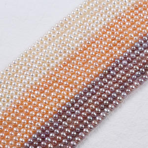 Kit de Collar y Pulsera de Perlas de Agua Dulce Naturales de 5-6 mm, Casi Redondas, Semiterminadas, Blancas con Tinte Rosa - Product Image 1