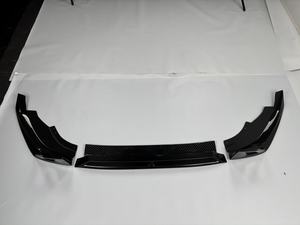 Accessoires de pièces automobiles pour <span class=keywords><strong>Audi</strong></span> <span class=keywords><strong>RSQ8</strong></span> Style AE Pare-chocs avant Lèvre avant en fibre de carbone - Product Image 2